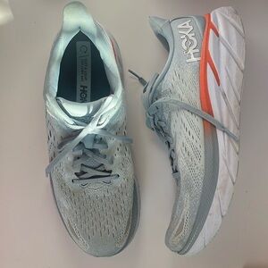 Clifton 8 | Hokas | Women’s Light Blue Running Shoes